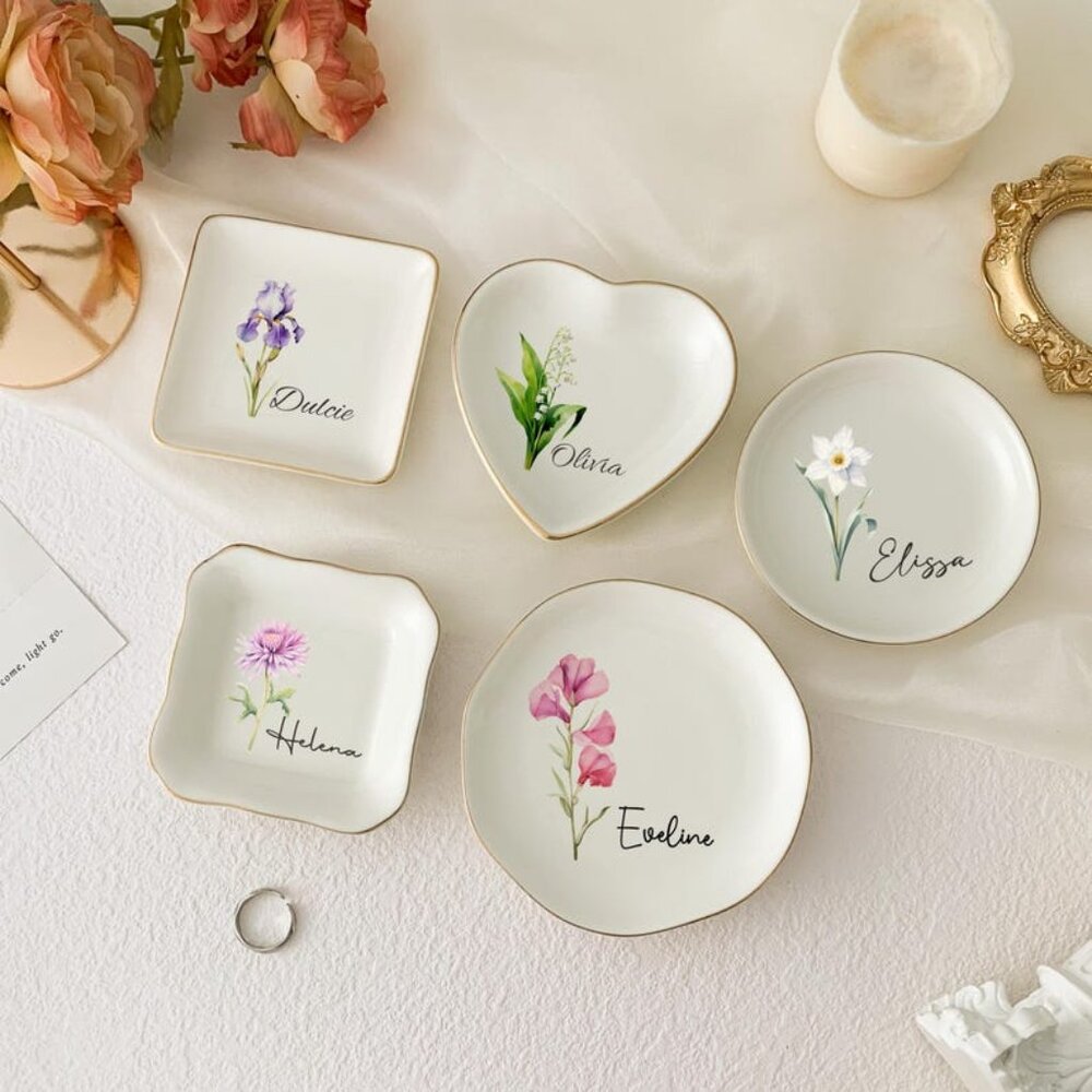Personalized Jewelry Dish/ Bridesmaid Gifts/ Engagement Ring Dish/ Birthday Gift